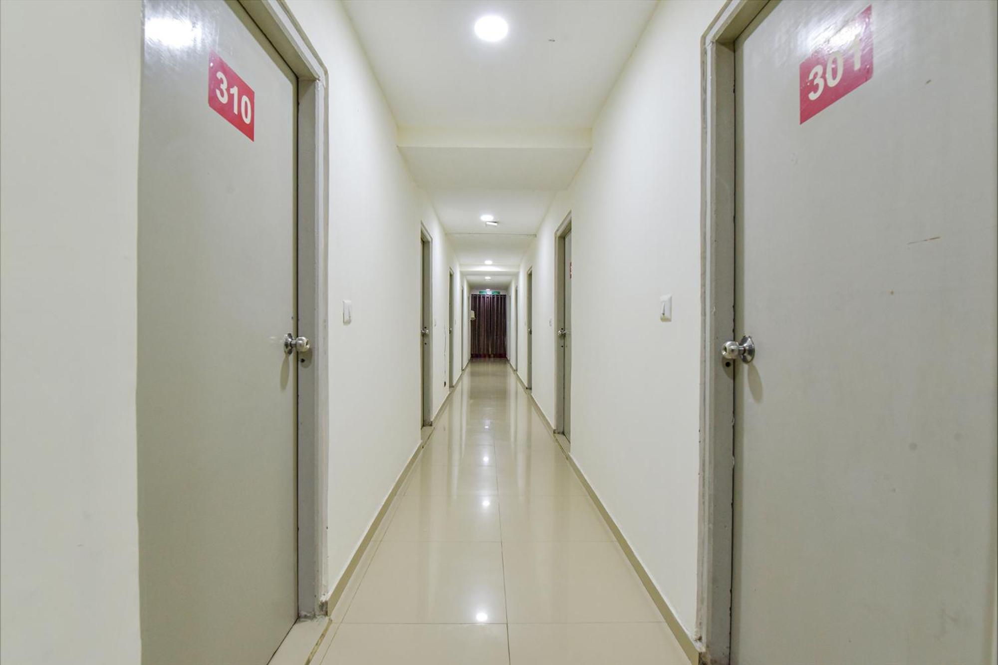 Hotel O Himalaya Inn 아흐메다바드 외부 사진