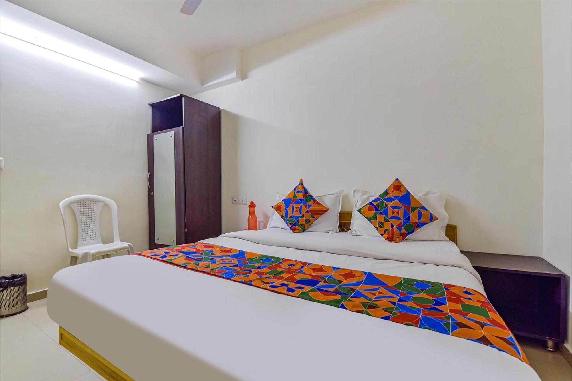 Hotel O Himalaya Inn 아흐메다바드 외부 사진