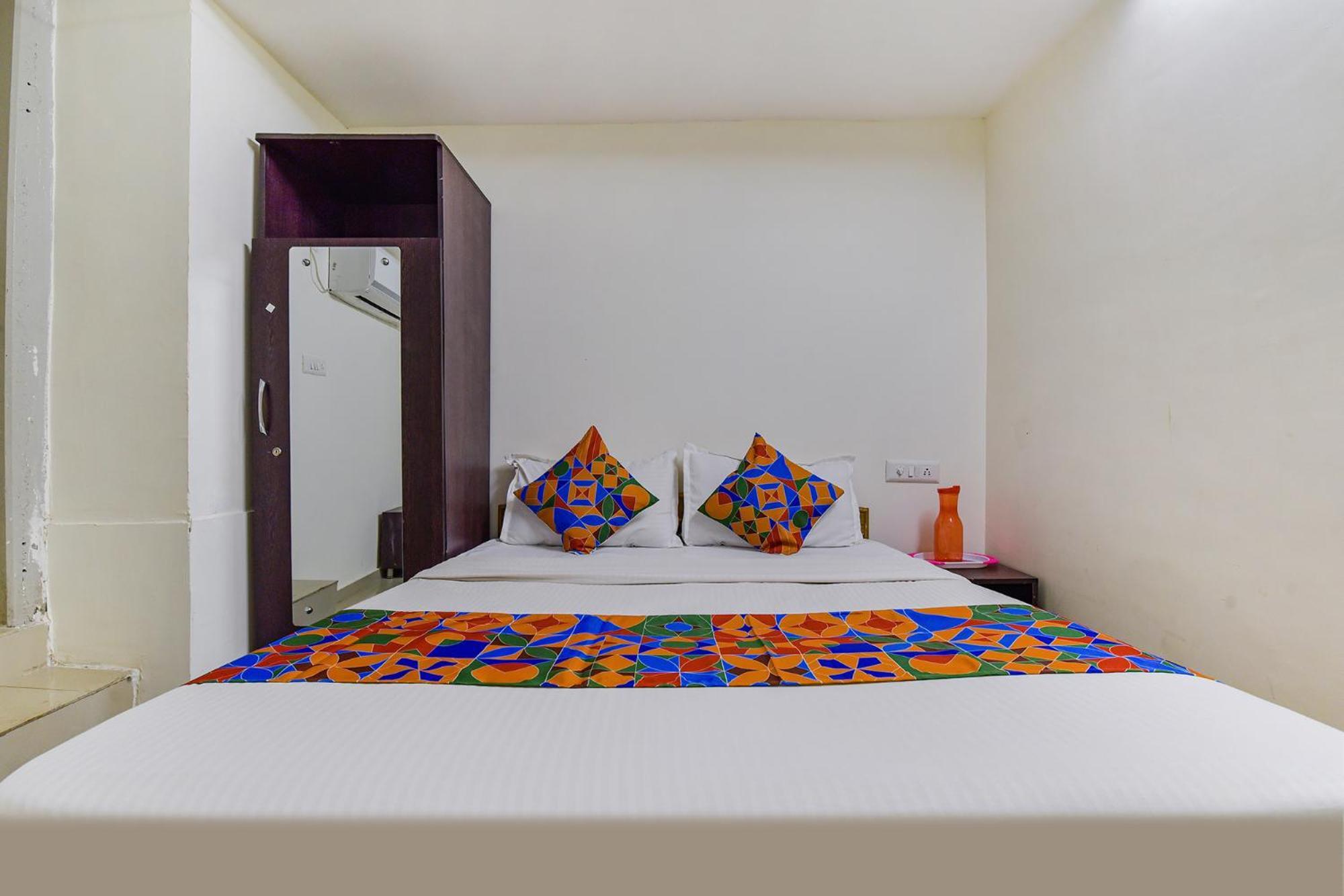 Hotel O Himalaya Inn 아흐메다바드 외부 사진