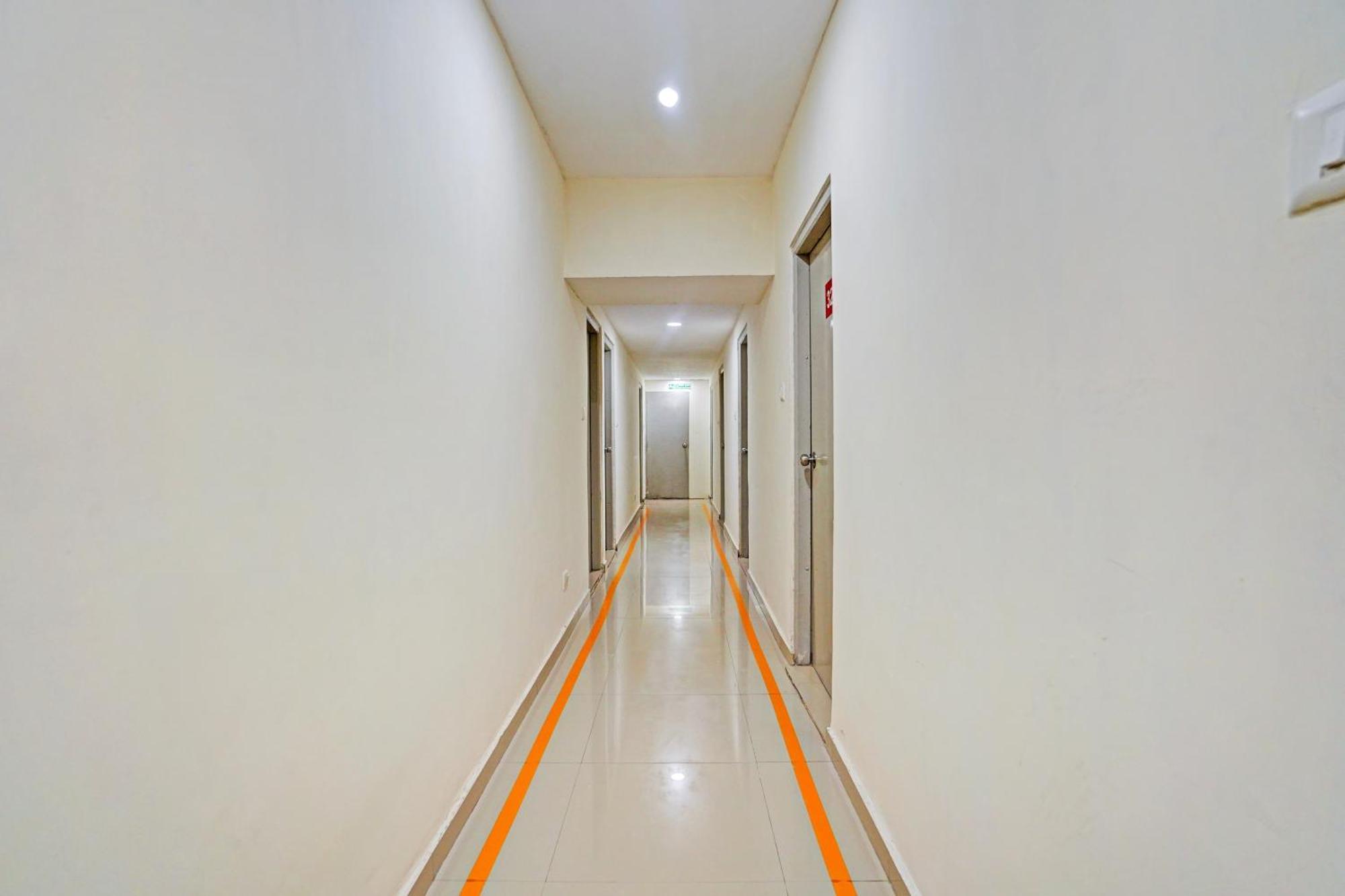 Hotel O Himalaya Inn 아흐메다바드 외부 사진