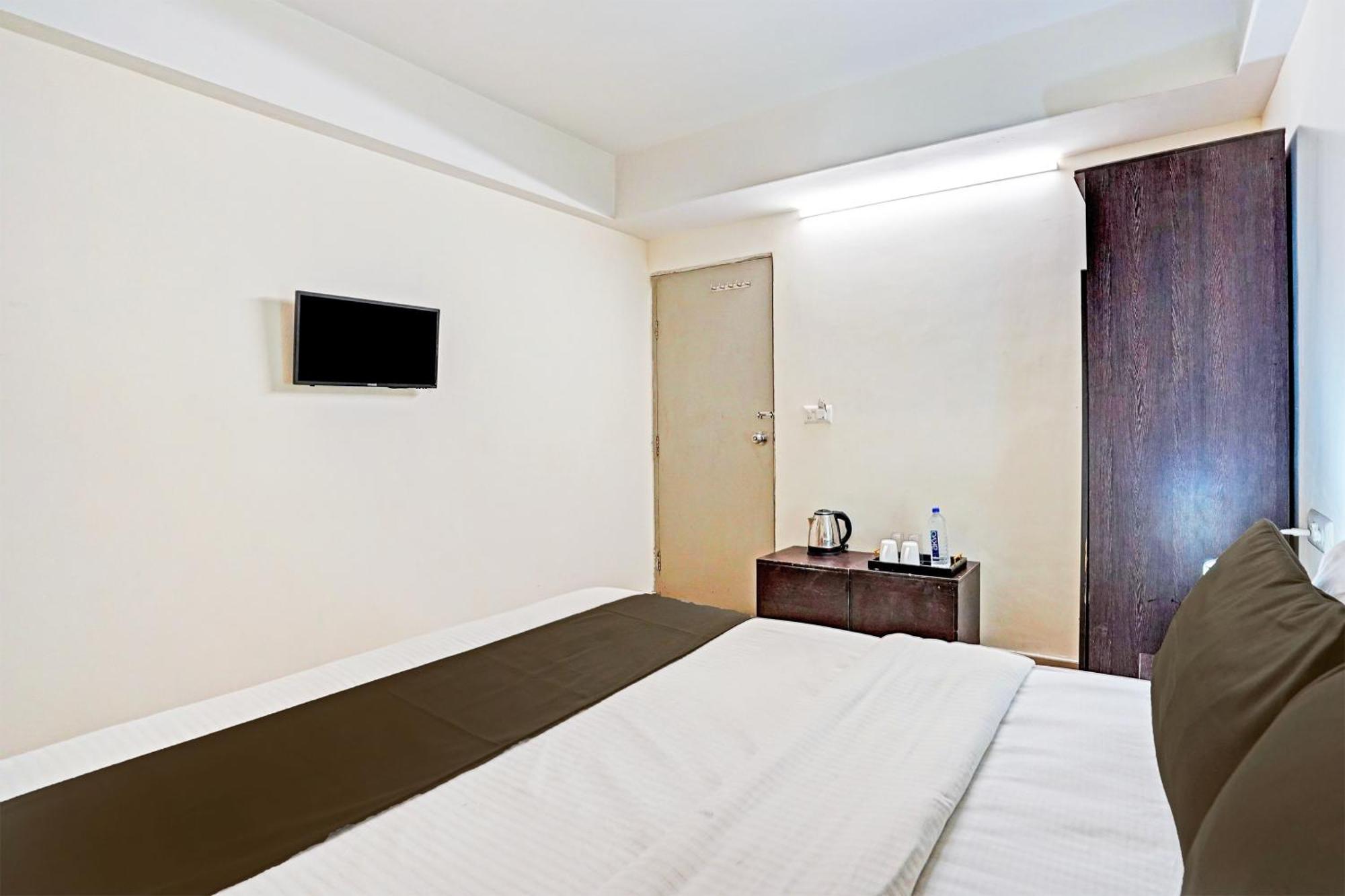 Hotel O Himalaya Inn 아흐메다바드 외부 사진