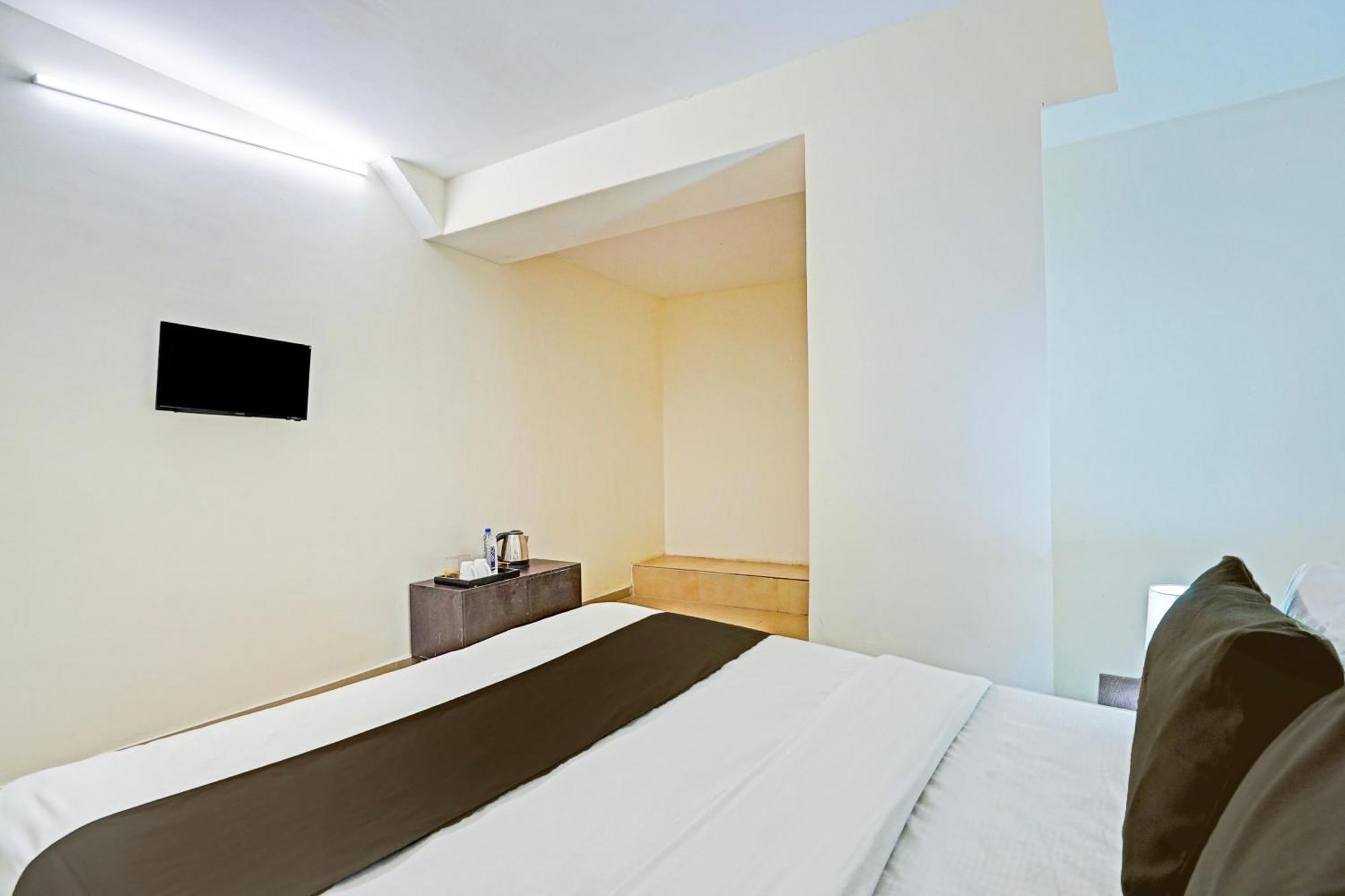 Hotel O Himalaya Inn 아흐메다바드 외부 사진