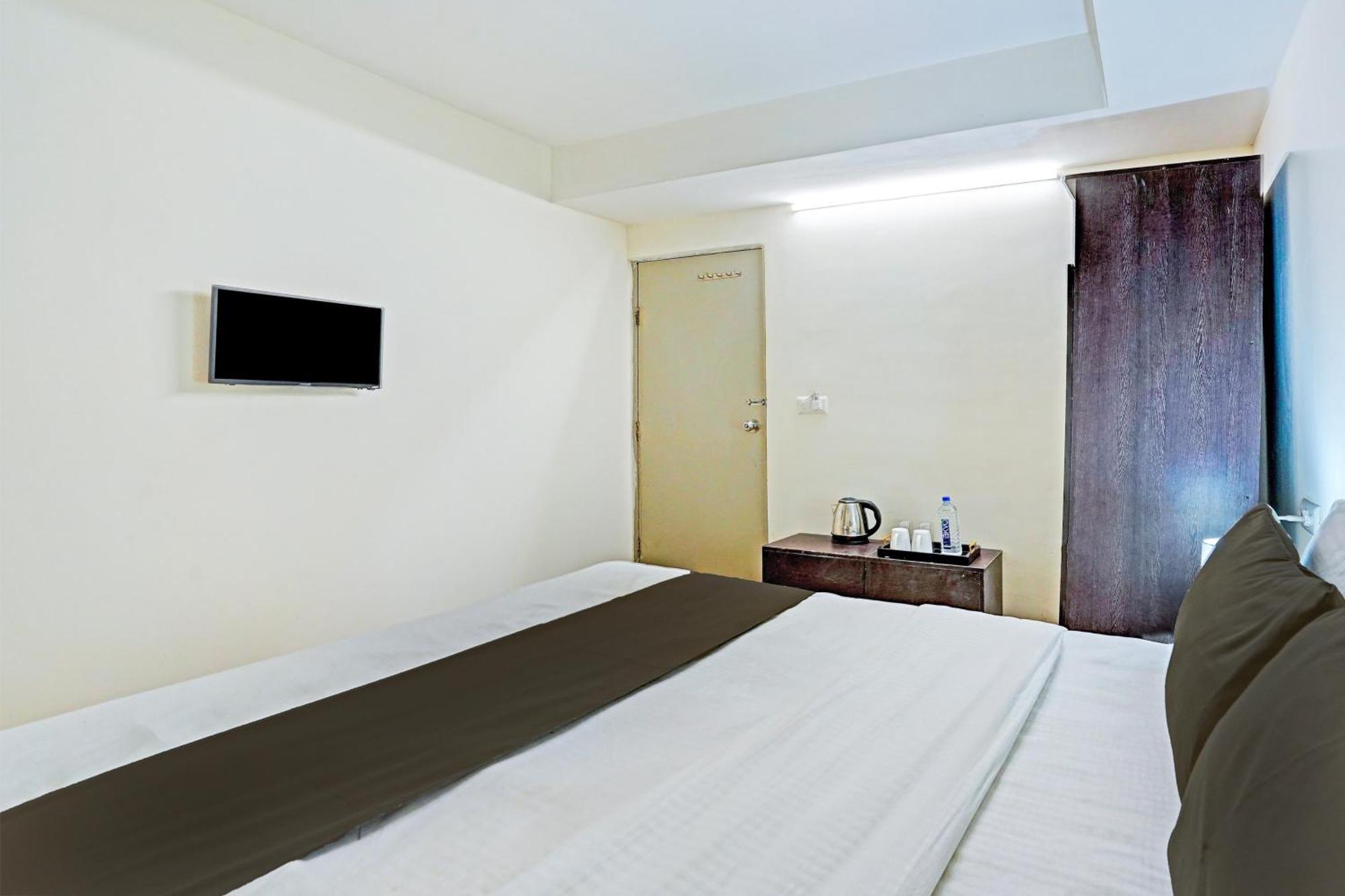 Hotel O Himalaya Inn 아흐메다바드 외부 사진